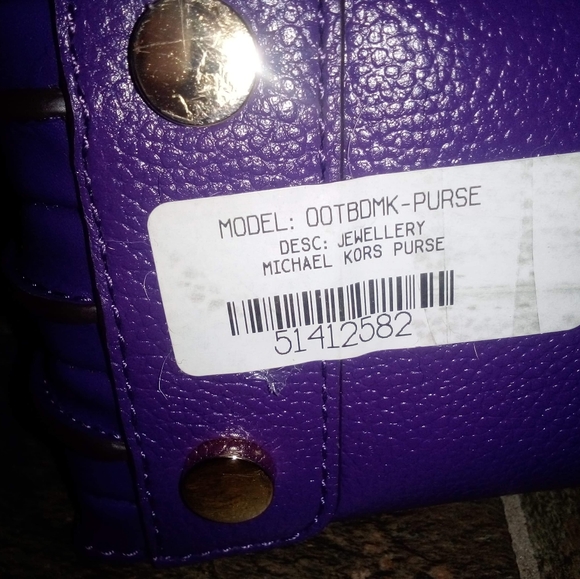 Purple purse - Picture 3 of 5